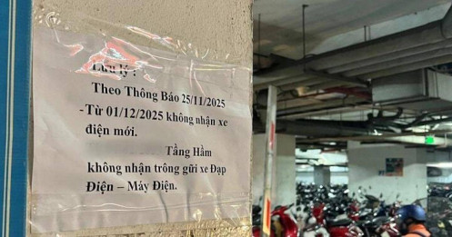 Sạc pin xe điện ở chung cư: Cấm thì dễ, gỡ vướng mới khó