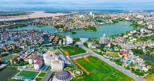 Quê hương tỷ phú Phạm Nhật Vượng sắp đón 4 dự án hơn 127.000 tỷ đồng: Hà Tĩnh đang “lên đời” ra sao?