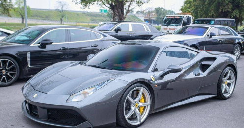 Ô tô hạng sang đội lốt quà biếu tặng: Hàng loạt kẽ hở khiến cơ quan chức năng ‘bó tay’