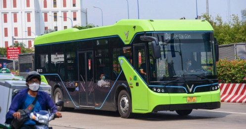 TP.HCM đặt mục tiêu 100% xe công vụ sử dụng điện và năng lượng xanh vào năm 2030