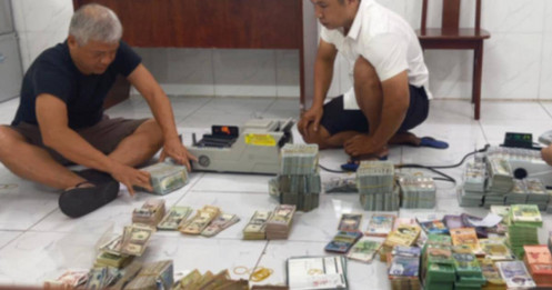 Vợ chồng chủ tiệm vàng lớn ở TPHCM "bí mật" chuyển tiền qua Campuchia