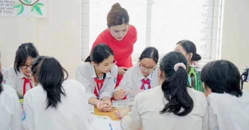 Tin vui cho giáo viên: Bỏ yêu cầu chứng chỉ tiếng Anh, tin học khi thăng hạng