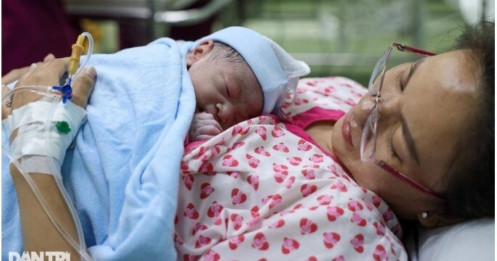 Chính thức bỏ quy định “mỗi cặp vợ chồng chỉ nên có 1–2 con”