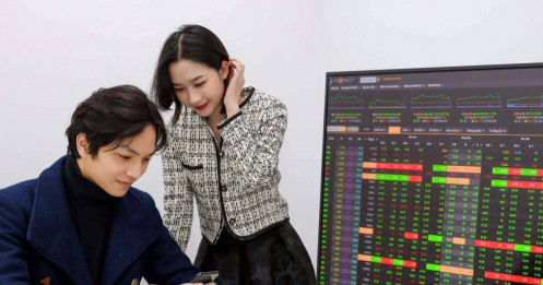 VN-Index sẽ tăng vượt đỉnh cũ vào năm sau, kịch bản tích cực có thể lên 2.188 điểm