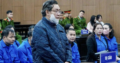 Cựu thẩm phán 'thả tim' 4 lần khi nhận tin nhắn xin chạy án