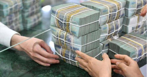 Cuối năm, dòng tiền có quay lại nhóm cổ phiếu ngân hàng?