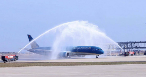 Vietnam Airlines mở chuyến bay chở khách đầu tiên, đánh dấu cột mốc vận hành sân bay Long Thành