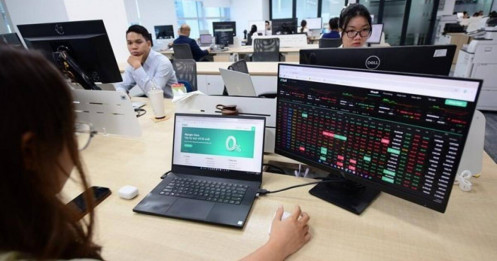 Chứng khoán chờ đợi tín hiệu lan tỏa của dòng tiền