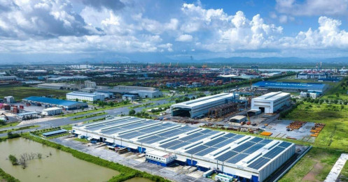 Khi khu công nghiệp vào "guồng"