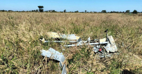 Ngày thứ 14 xung đột Thái Lan – Campuchia: Bom đạn trút xuống biên giới, đê chắn sóng bị tháo bỏ