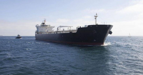 Washington "khóa van" dầu Venezuela