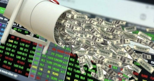 Dòng tiền ETF nhúc nhích trở lại, tín hiệu gì cho VnIndex cuối năm?