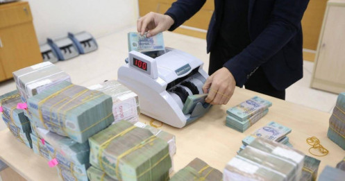 Áp lực "khát vốn" đẩy mặt bằng lãi suất