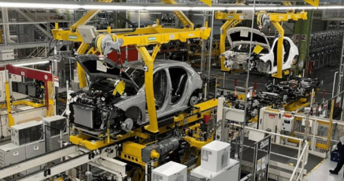 Xe xăng sống lại ở châu Âu: Cảnh báo tụt hậu cho xe điện