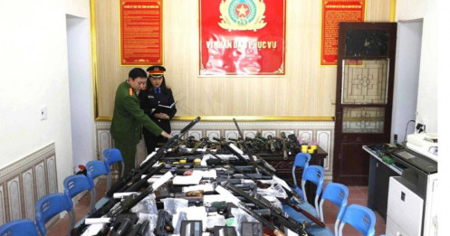 Triệt phá đường dây vũ khí “khủng” nhất từ trước tới nay, do một phụ nữ cầm đầu