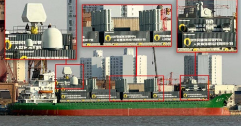 Xuất hiện ảnh tàu hàng Trung Quốc chở container chứa 60 bệ tên lửa