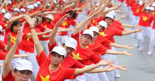 Mức sinh trung bình năm 2025 chỉ đạt 1,93 con, khiến 'dân số già' đến nhanh hơn