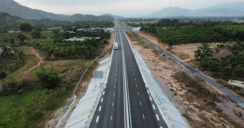 Lý do nhiều cao tốc vừa bị 'tuýt còi'