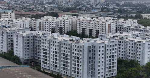 Bất động sản 2025: Rời đáy trầm lắng, “sáng” phân khúc nhà ở xã hội nhưng giá căn hộ vẫn vượt tầm với