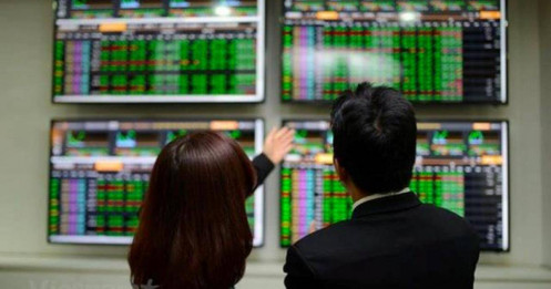 VN-Index trở về điểm cân bằng