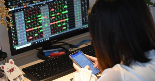 Săn cơ hội ở cổ phiếu có câu chuyện riêng