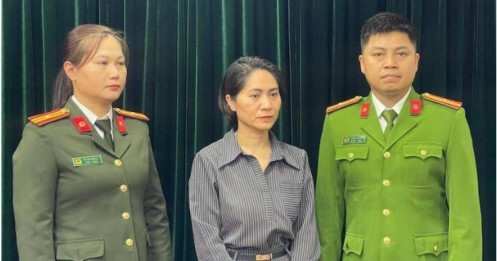 Kỳ lạ doanh nghiệp đứng sau show “Về đây bốn cánh chim trời”: Vốn 5 tỷ, liên tục đổi tên