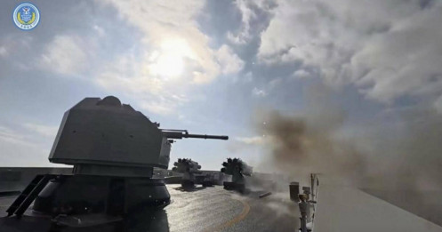 Trung Quốc tiếp tục tập trận, rốc-két rót vào gần đảo Đài Loan