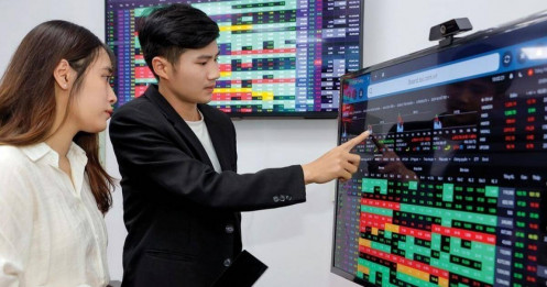VN Index tăng hơn 40% trong năm 2025