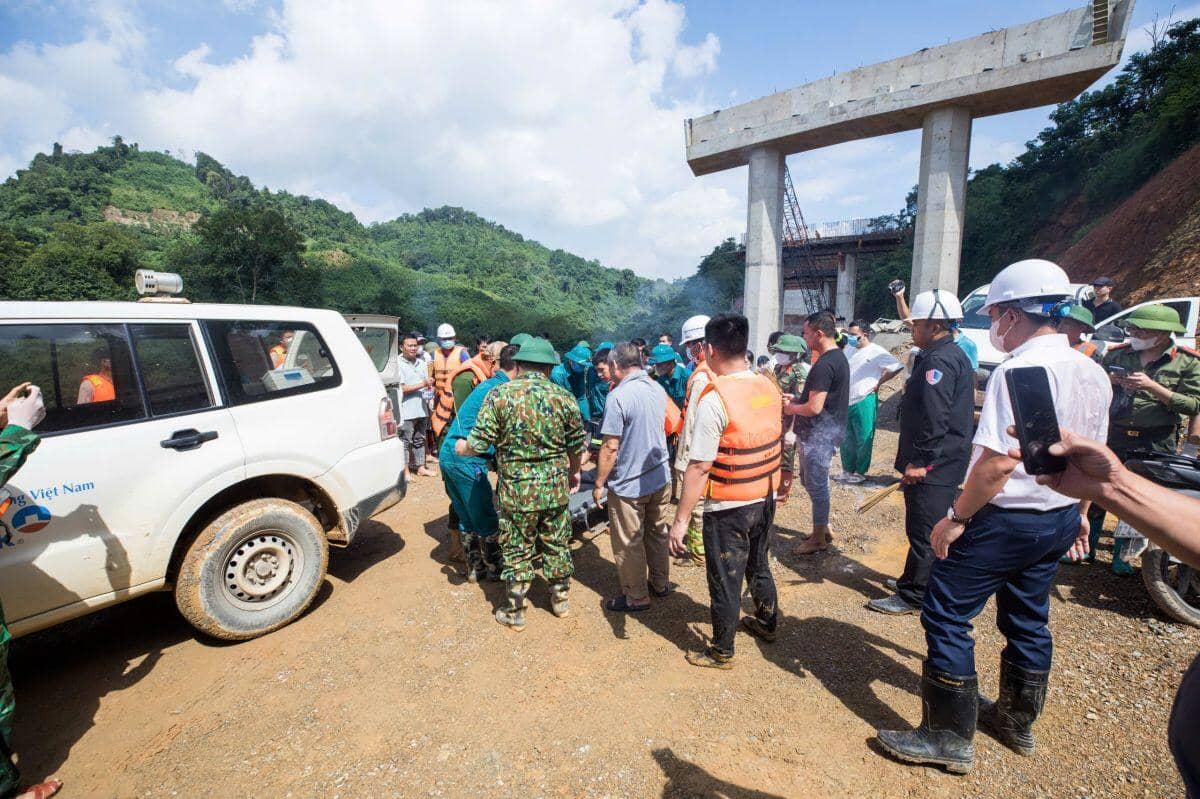 Những ngày căng mình giữa lũ dữ tìm 3 cán bộ dự án Đồng Đăng - Trà Lĩnh mất tích