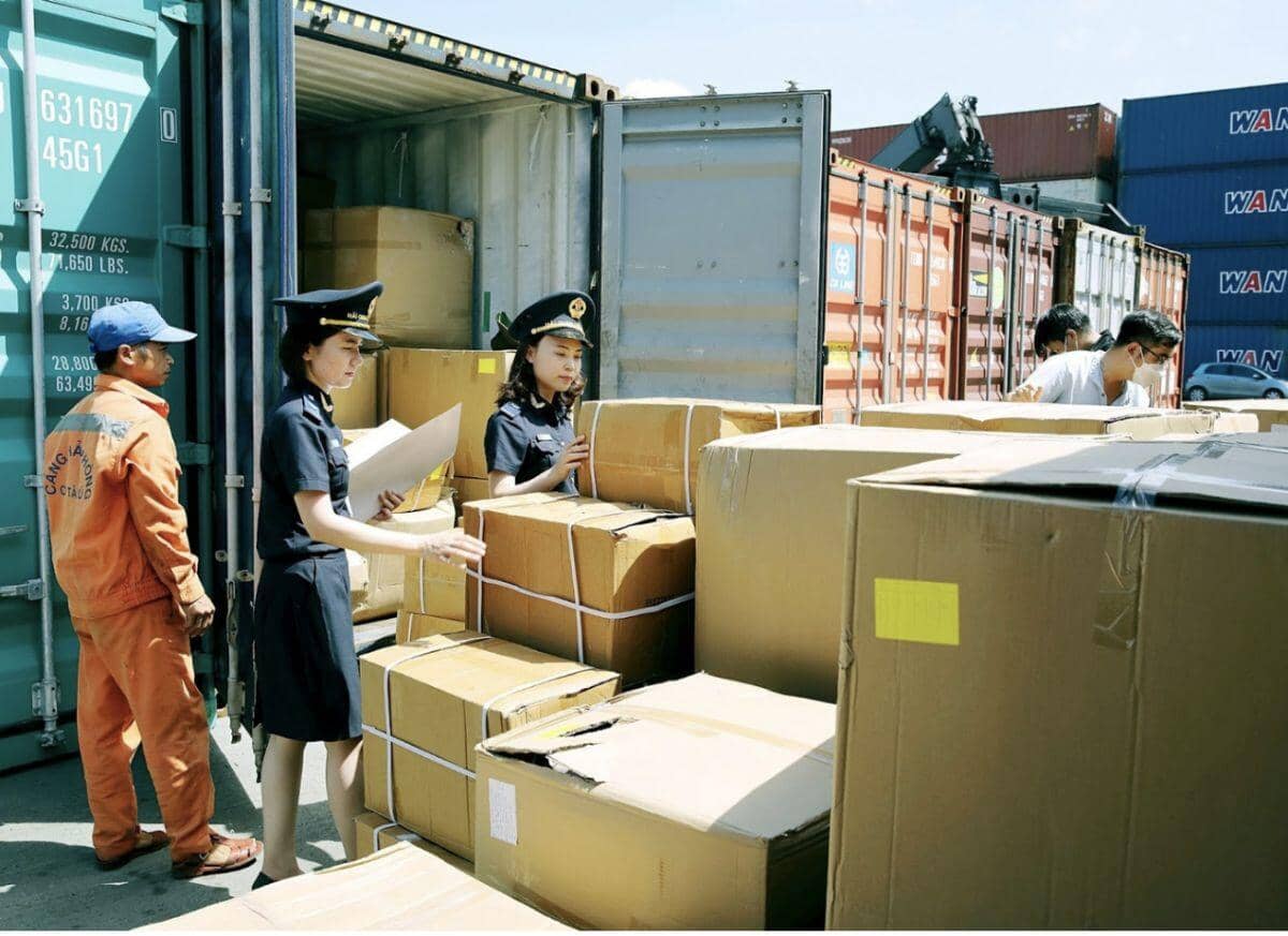 Đề xuất tạm hoãn xuất cảnh nhiều giám đốc doanh nghiệp FDI