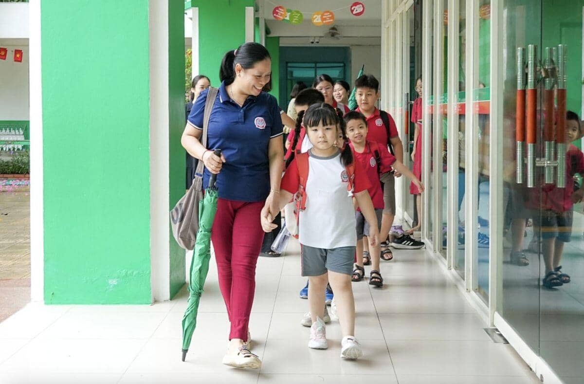 Hà Nội đổi thông báo, nhiều trường đón học sinh ngày 6/10