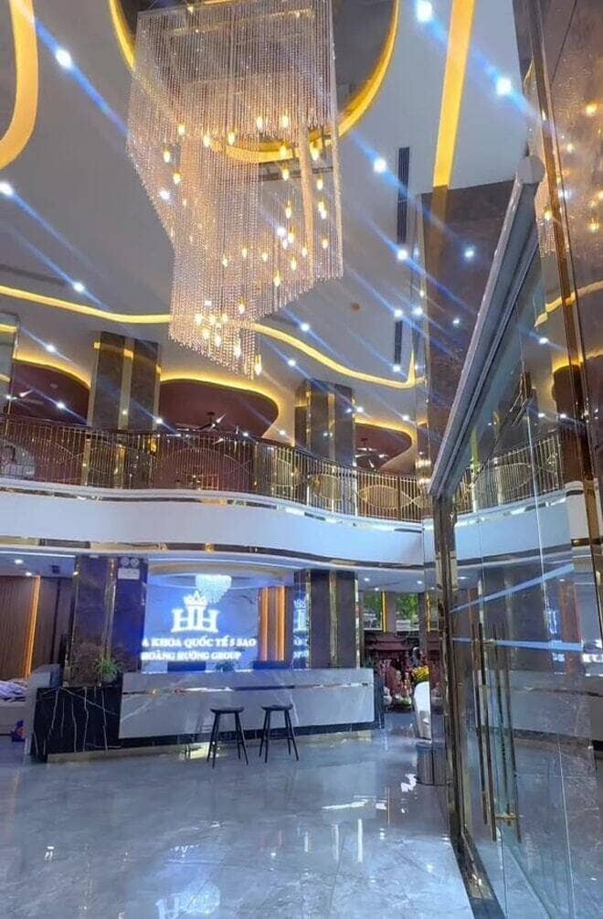 Choáng với loạt biệt thự, tòa nhà tiền trăm tỷ mà Hoàng Hường đang nắm giữ
