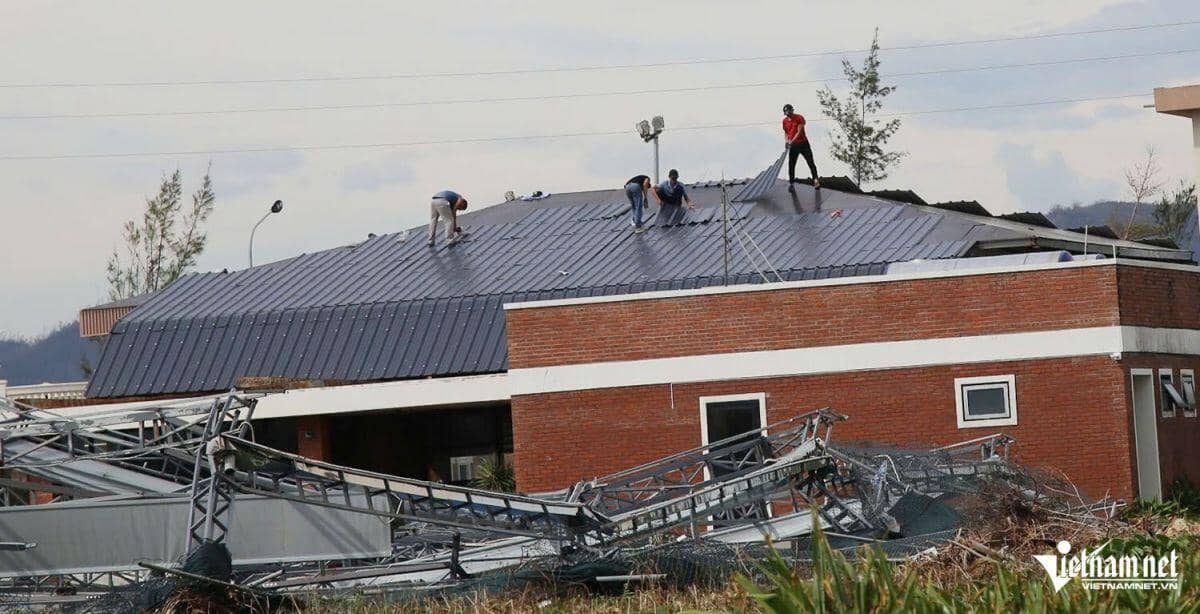 Loạt biệt thự tan hoang sau bão ở Hà Tĩnh: Lộ ra điều ít ai ngờ