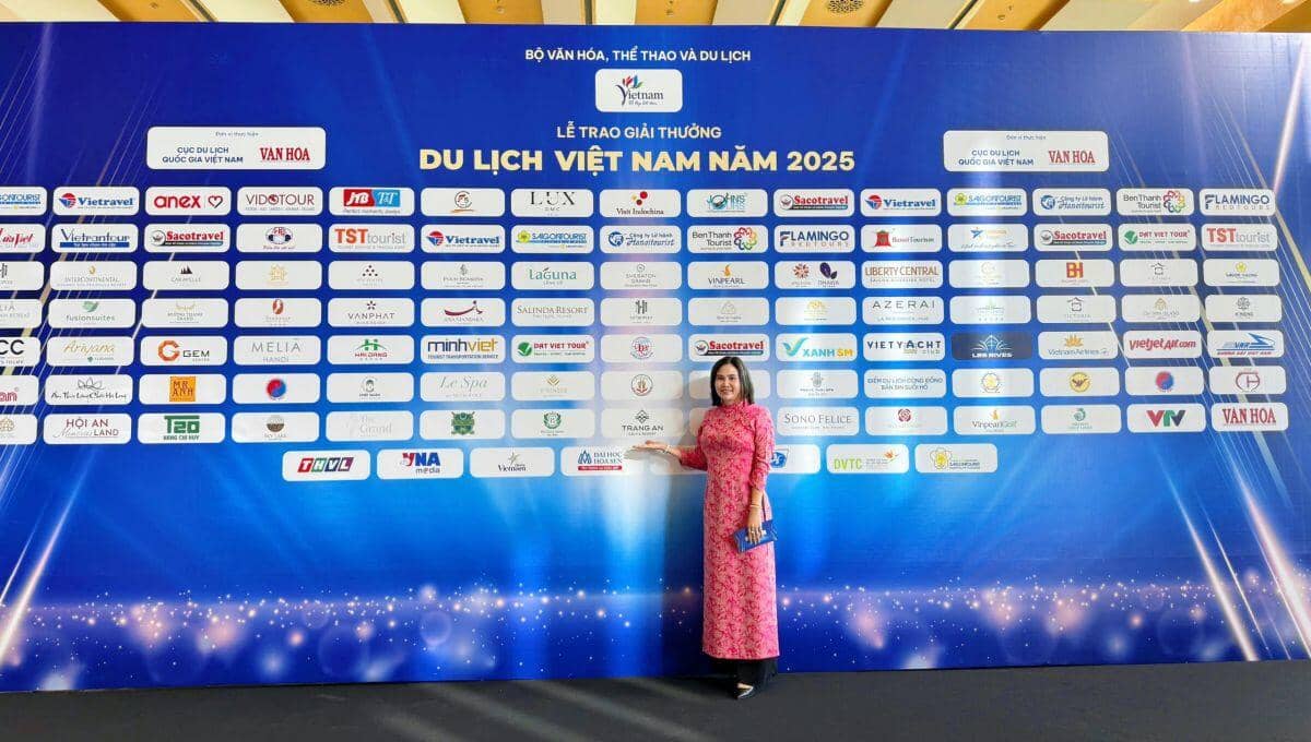Trang An Golf & Resort vinh dự nhận giải “Top 10 sân gôn phục vụ khách du lịch tốt nhất” tại Giải thưởng Du lịch Việt Nam 2025.