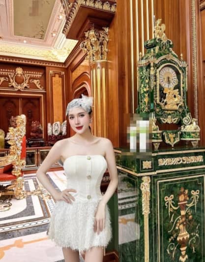 Loạt thông tin hiếm về chồng đại gia đứng sau 'chống lưng' cho Ngân Collagen