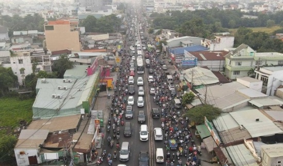 Mòn mỏi chờ mở rộng Quốc lộ 13 để chấm dứt cơn ác mộng kẹt xe