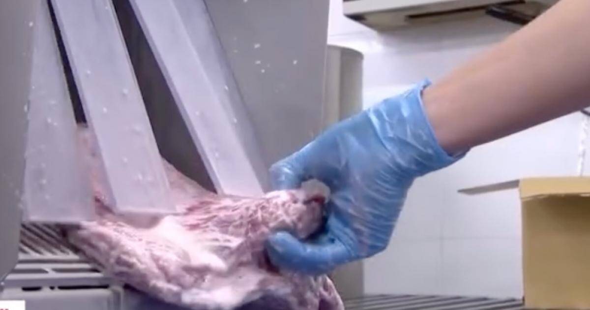 'Phù phép' thịt trâu Ấn Độ giá rẻ thành bò Wagyu thượng hạng, thu lãi khủng