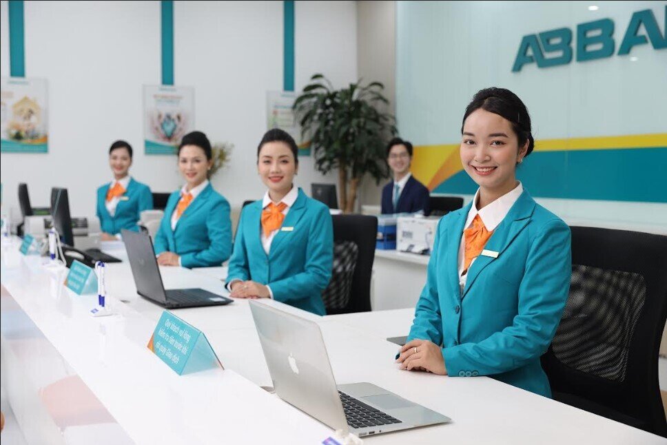 Kết thúc quý 3, ABBank đạt 128% kế hoạch lợi nhuận năm 2025, được chấp thuận kế hoạch tăng vốn điều lệ thêm 3.600 tỷ đồng
