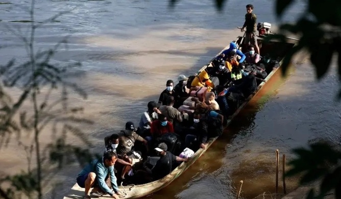 Myanmar kích nổ loạt trung tâm lừa đảo, gần 1.200 người chạy qua Thái Lan