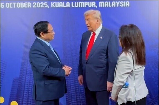 Ông Trump gỡ thuế 20% cho cà phê Việt Nam sau gặp Thủ tướng Phạm Minh Chính