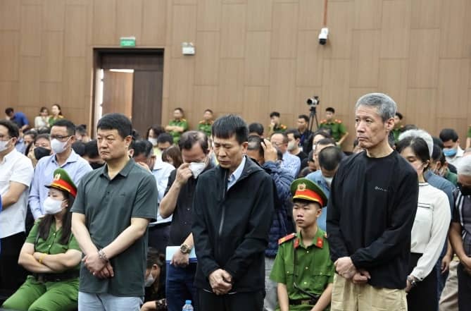 10 'tay chơi' chi tiền mạnh nhất vụ án đánh bạc 2.500 tỷ đồng