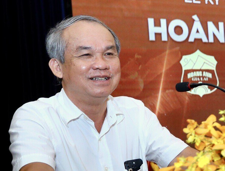 Bầu Đức và thiếu gia Đoàn Hoàng Nam đang sở hữu tài sản khủng thế nào?