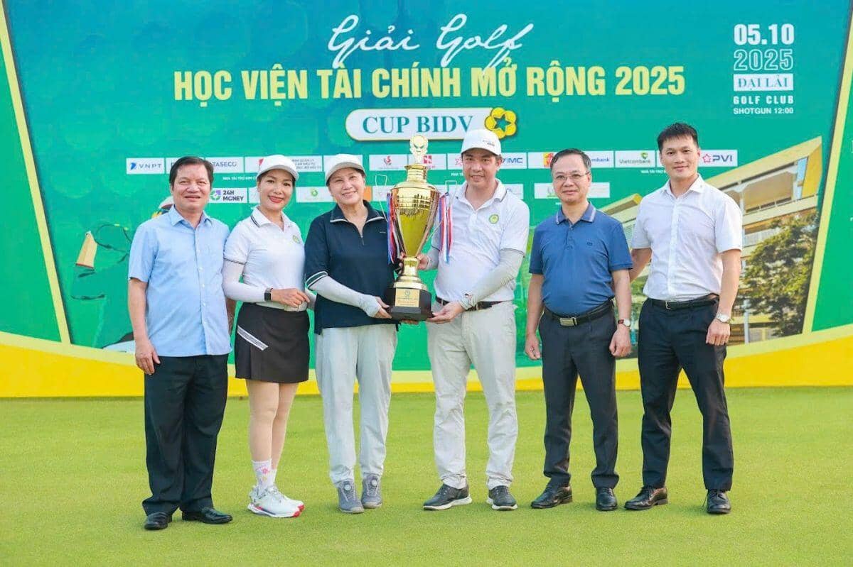 Golfer Kiều Văn Cường ( Gross 76) vô địch Giải Golf Học viện Tài chính Mở rộng năm 2025 - Cup BIDV
