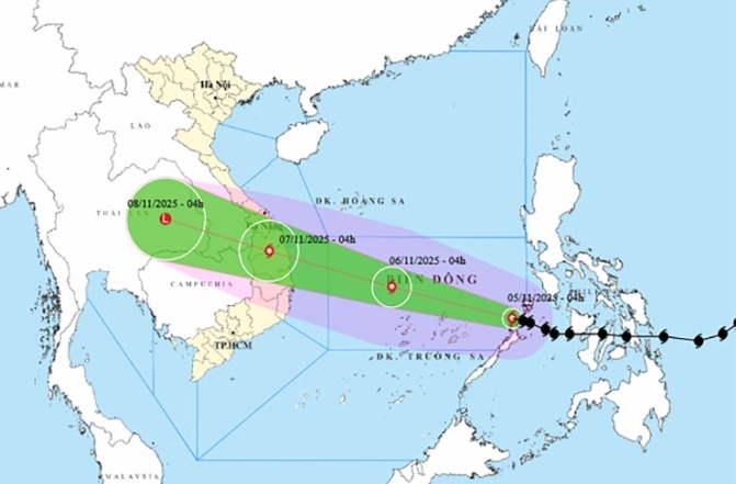 Bão Kalmaegi đã vào Biển Đông, hôm nay cường độ có thể mạnh lên cấp 14, giật cấp 17
