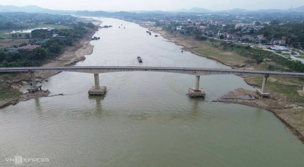 Hiện trạng cầu sông Lô trơ lõi thép sau 10 năm sử dụng
