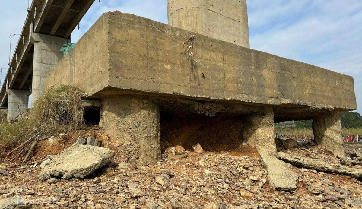 Hiện trạng cầu sông Lô trơ lõi thép sau 10 năm sử dụng