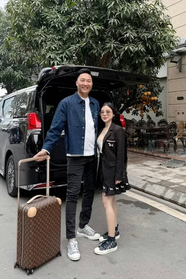 Nóng nhất về Huấn “hoa hồng”!