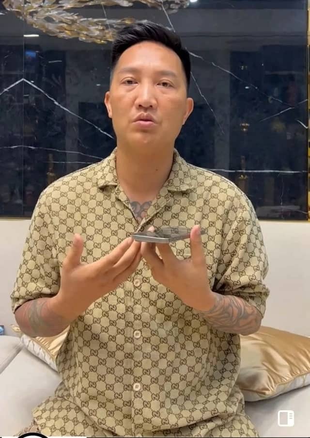 Nóng nhất về Huấn “hoa hồng”!