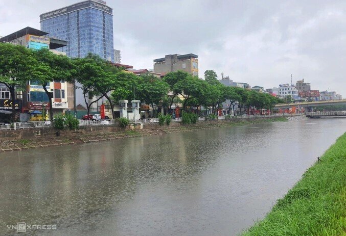 Hà Nội chi 870 tỷ đồng bổ cập nước sông Tô Lịch và giải quyết úng ngập
