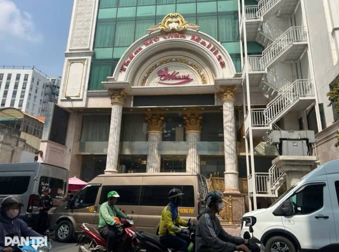 Cảnh sát xuất hiện tại trụ sở thẩm mỹ viện Mailisa ở TPHCM
